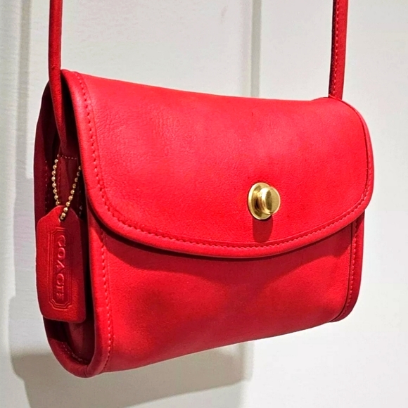 VINTAGE COACH CHRYSTIE FLAP CROSSBODY SHOULDER BAG (RED) 9892 - Picture 4 of 15